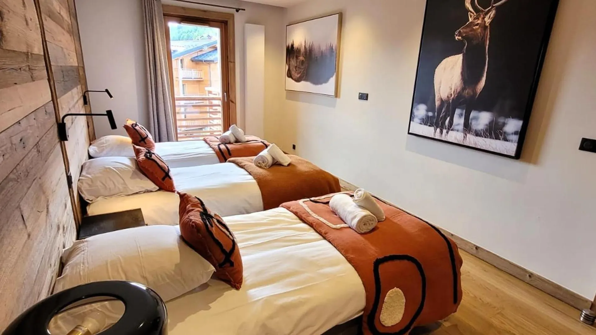 Appartement De Luxe Neuf Avec Terrasse Au Coeur Des Gets, Proche Des Pistes Et Commerces - Fr-1-598-153 Les Gets 0*,